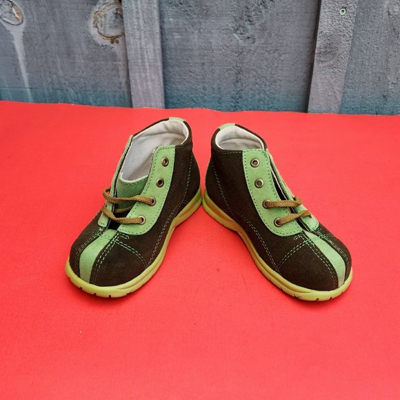 Fare Toddler Size 7.5 Marked Size 23 European Made in Czech Republic - Picture 1 of 7